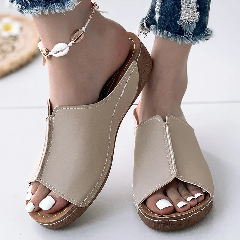 Sandals & Flip Flops